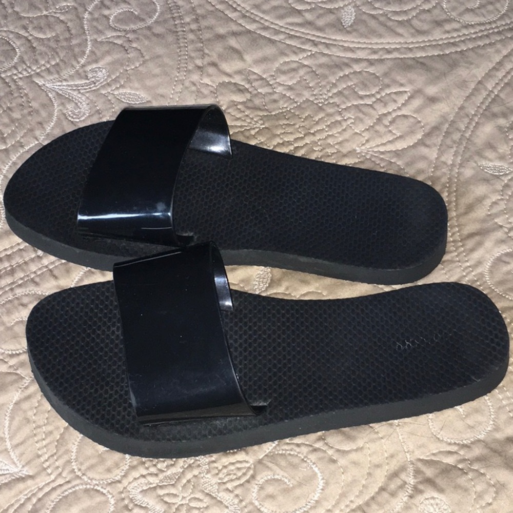 DKNY Glossy Black Slide Sandals